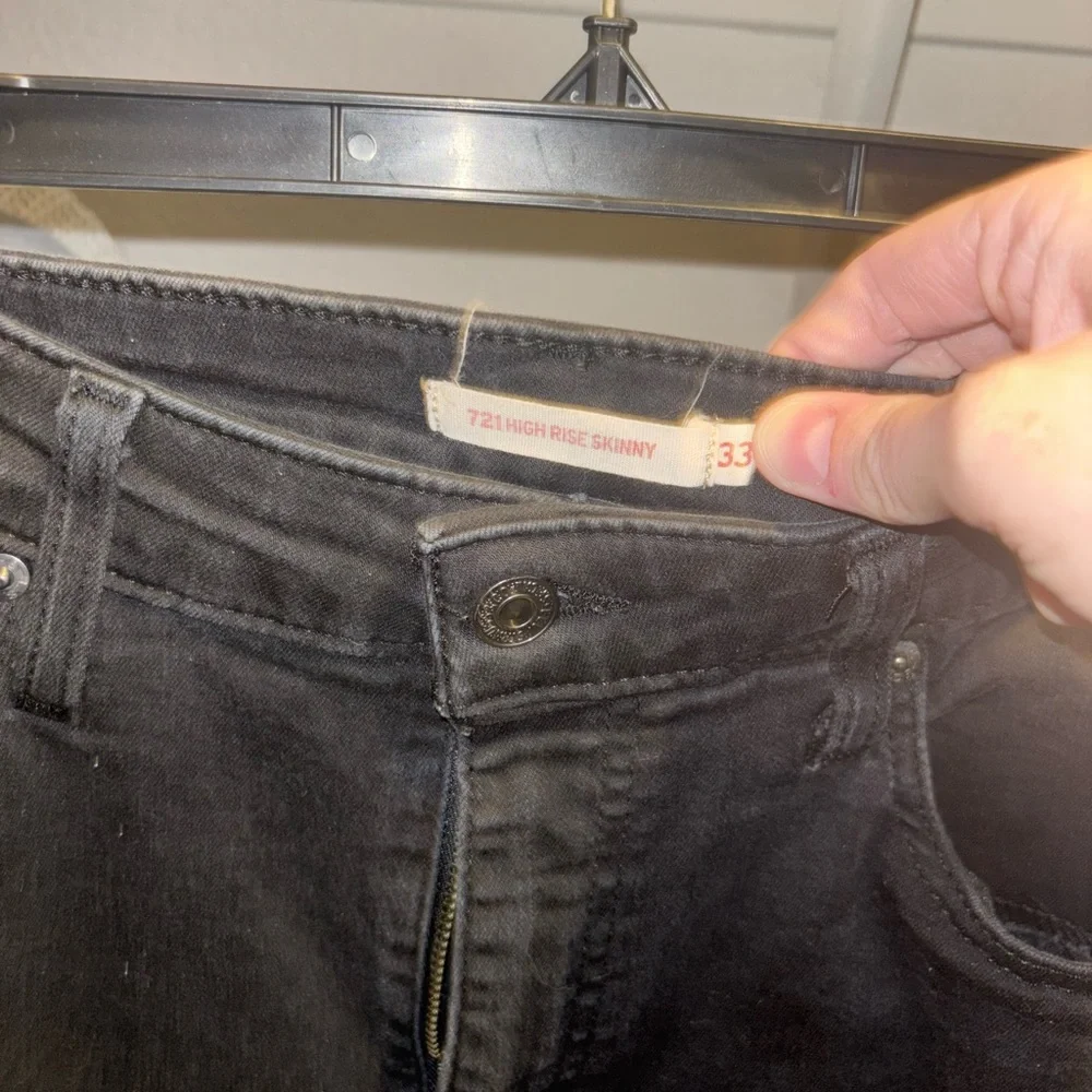 Levi’s Women’s High Rise Skinny Jeans Size‎ 33 Black Stretch Denim - Picture 3 of 4